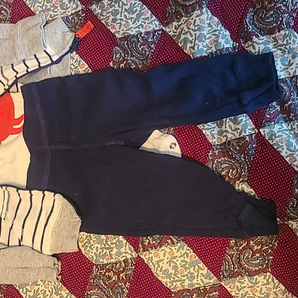 Baby onsie set - Picture 2 of 4